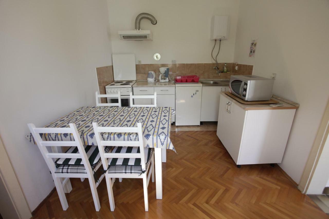 Guest House Balazevic Novi Vinodolski Bagian luar foto