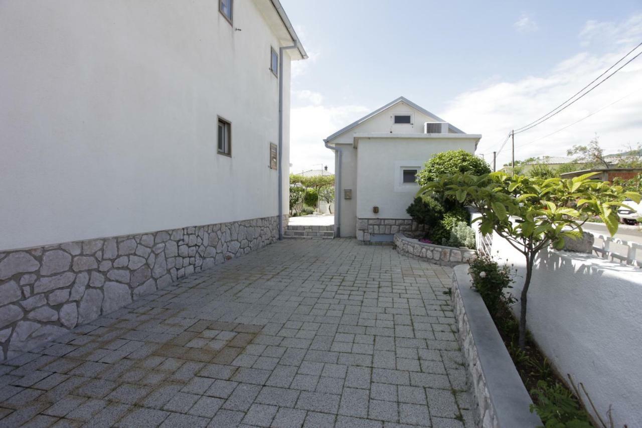 Guest House Balazevic Novi Vinodolski Bagian luar foto
