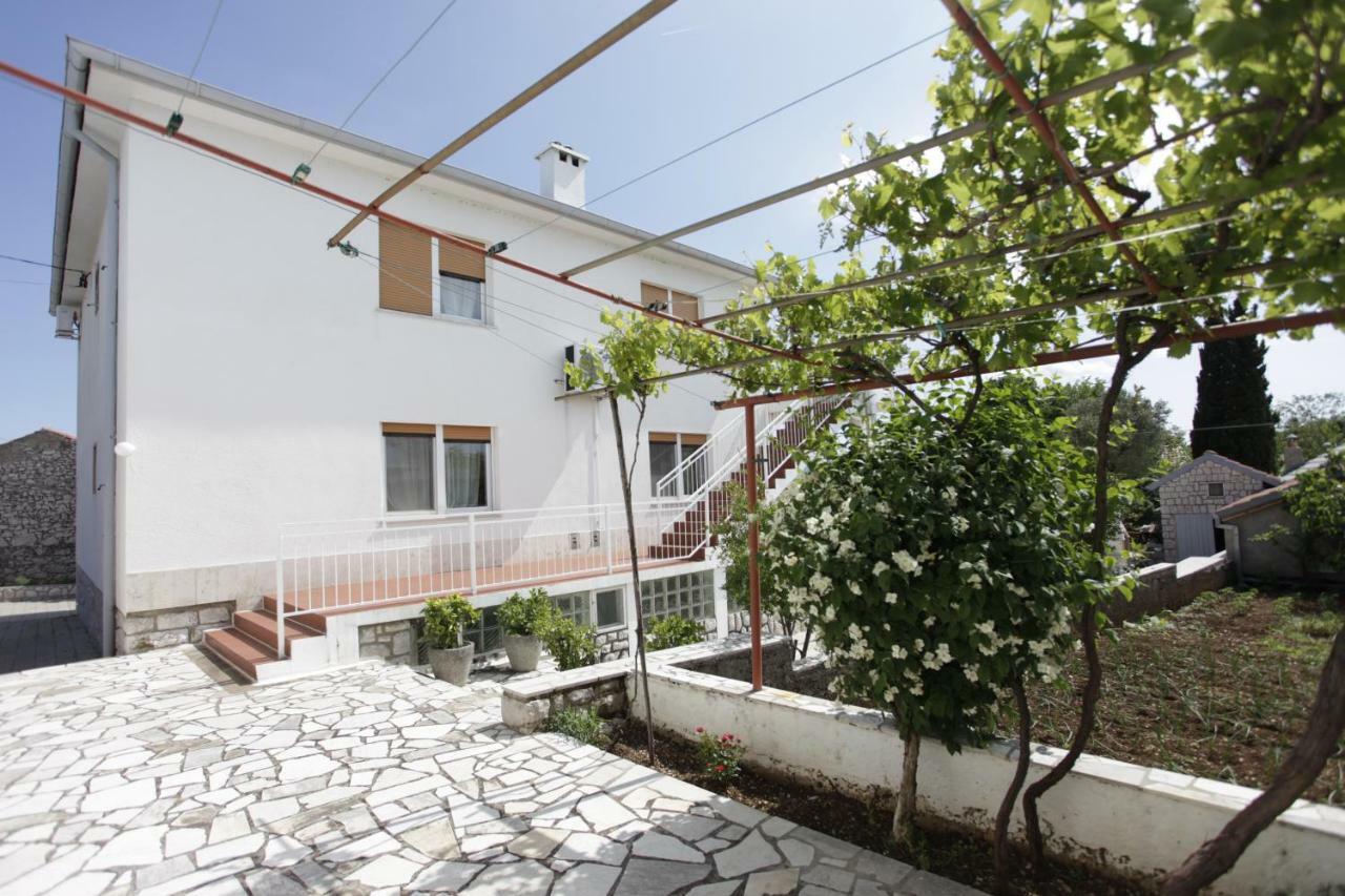 Guest House Balazevic Novi Vinodolski Bagian luar foto