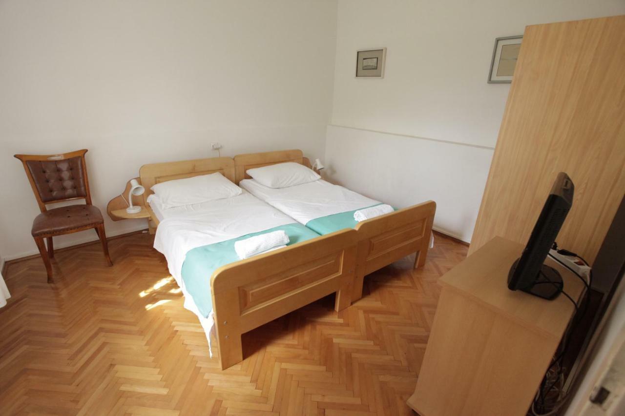 Guest House Balazevic Novi Vinodolski Bagian luar foto